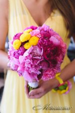 сватба , булченски букет, бутониери, шаферска гривна , жълта сватба