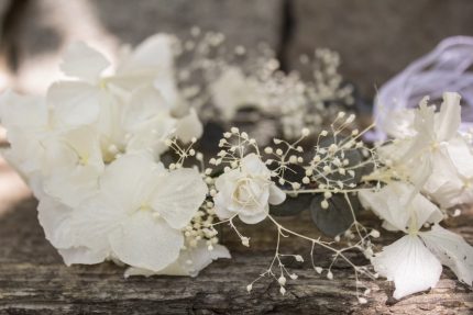сватба, булка, стабен, аксесоар, коса, хортензия, есетствени цветя, венец