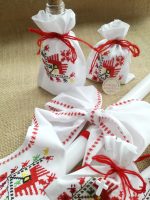 кръщене в народен стил, кръщелен комплект с шевици, свещ за кръщене с шевици