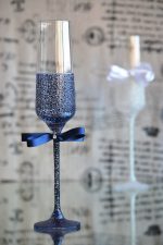 сватбени чаши, чаши за шампанско, ритуални чаши, чаши за сватба, декорирани чаши, бяло и синьо