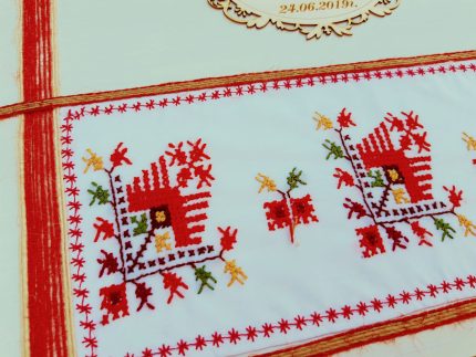 кутия за кръщене, кръщелни дрехи , кръщене народен стил