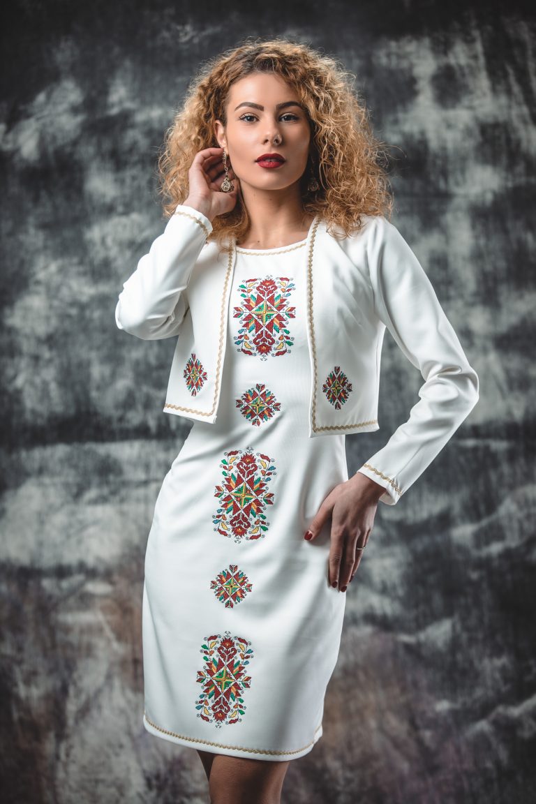 модерна рокля с български шевици, рокля и сако, рокля с бродерии