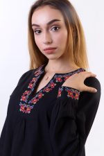 женска носия, риза с шевици, туника с бродерия
