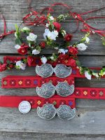 пафти, женска носия, колан за пафти, червен колан, лазарки, сребъни пафти